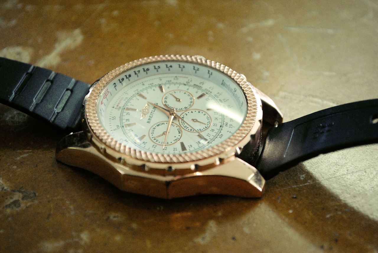 威頓手表價(jià)格及圖片詳解,全面了解威頓手表的價(jià)格與產(chǎn)品展示