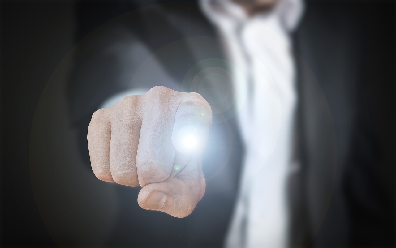 草莓視頻最新版涉黃問題的警示與反思