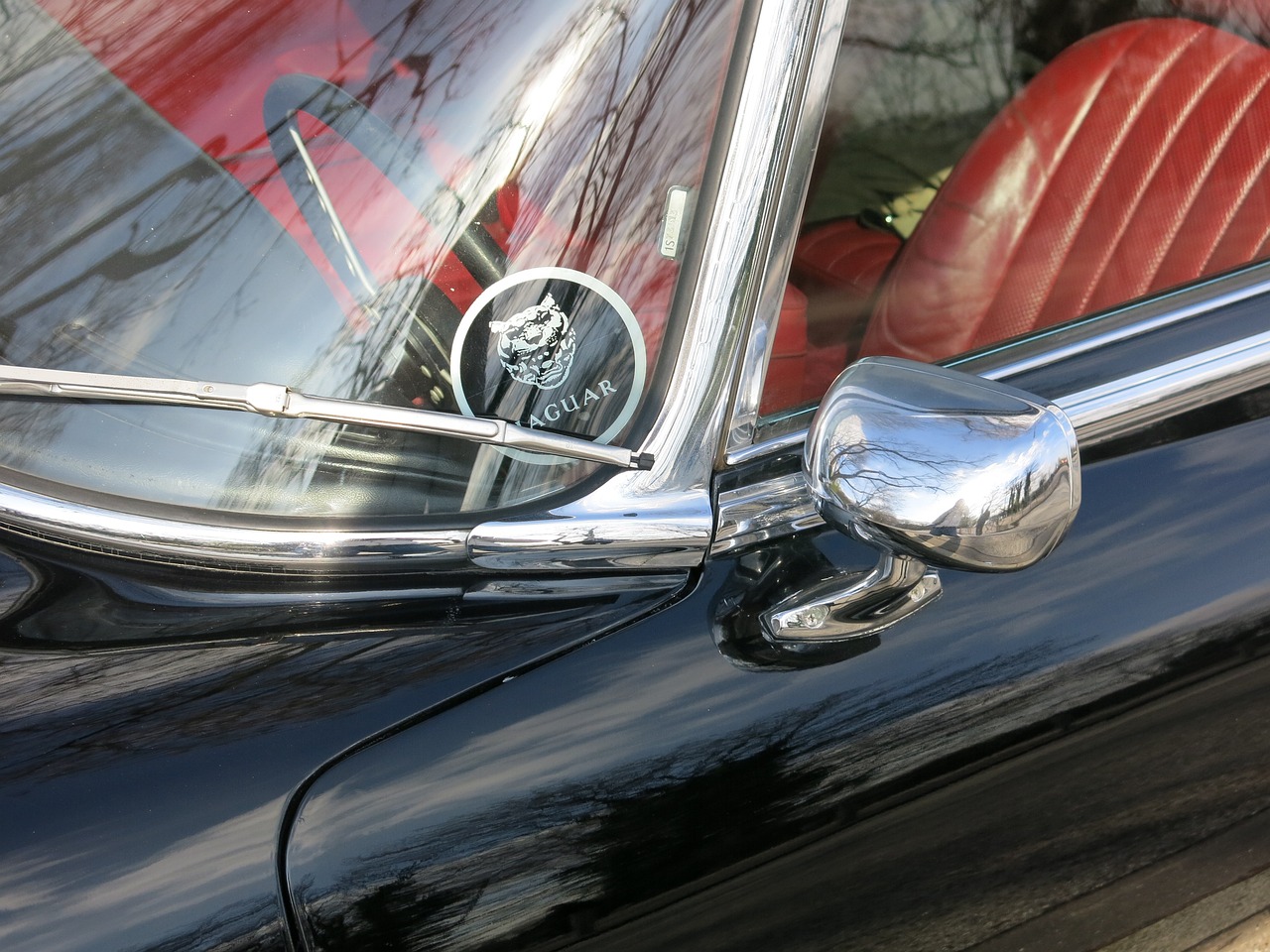 捷豹全新跑車亮相,速度與優(yōu)雅的完美融合驚艷全球!