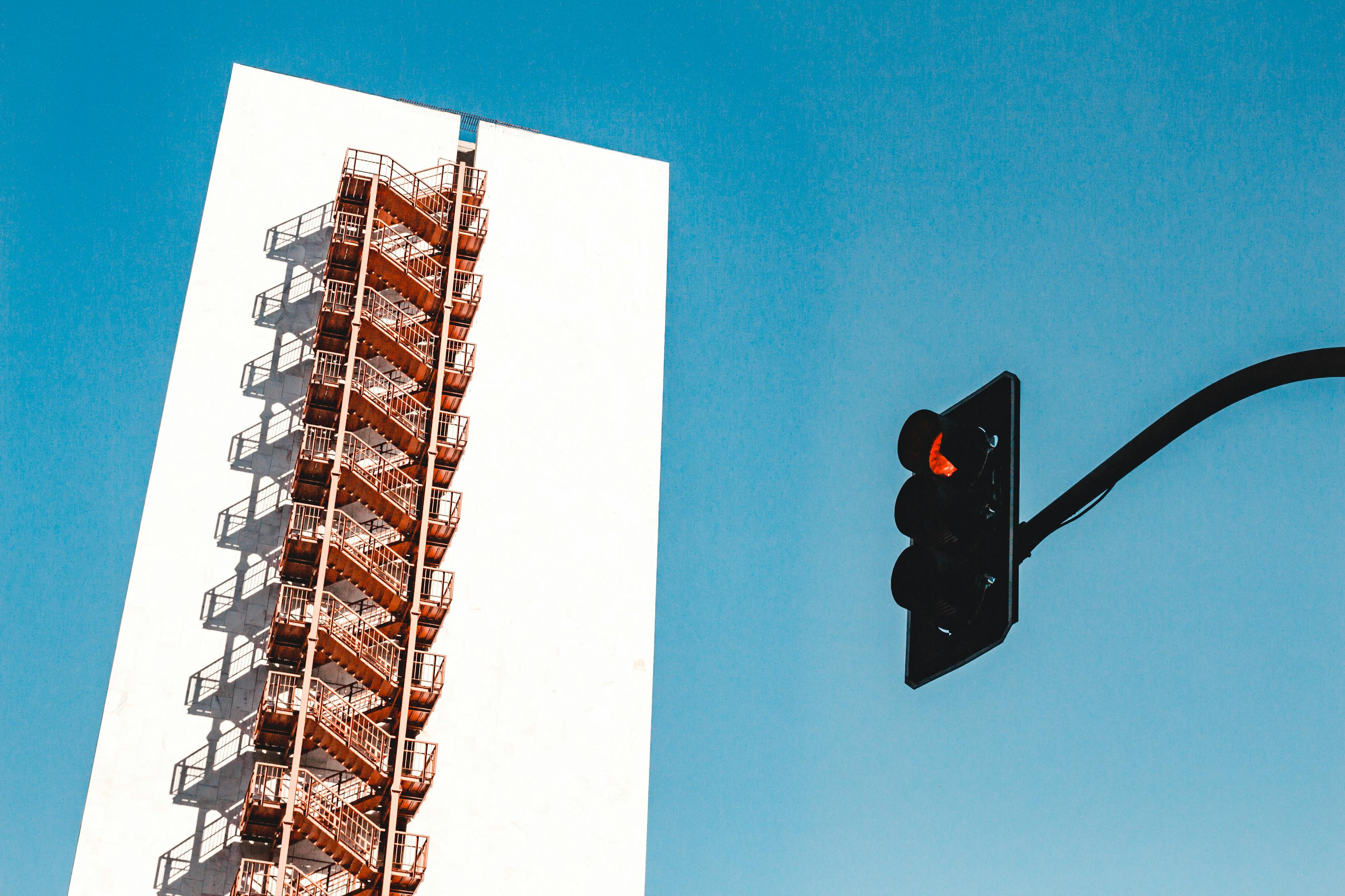 最新消防樓梯規(guī)范，構(gòu)建安全通道的核心要素