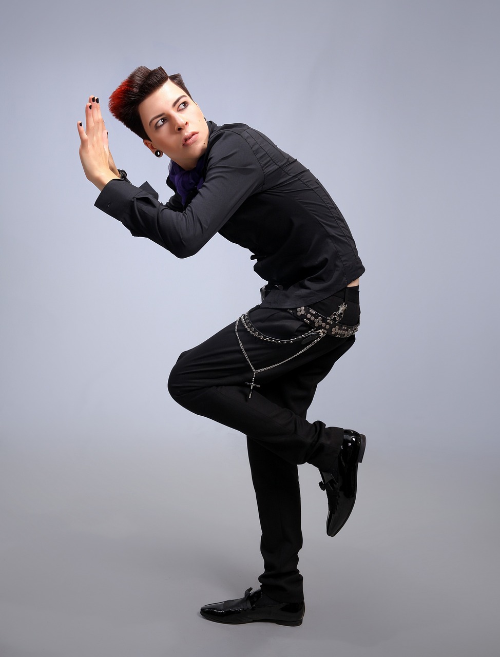 QQ頭像男生黑白動(dòng)漫風(fēng)格，時(shí)尚與個(gè)性的完美融合