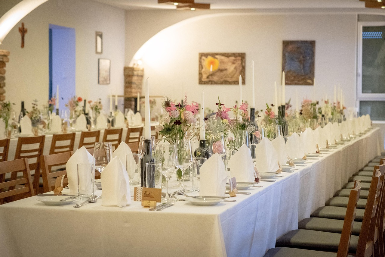 婚慶創(chuàng)新引領(lǐng)獨特體驗之路,打造與眾不同的婚禮盛宴