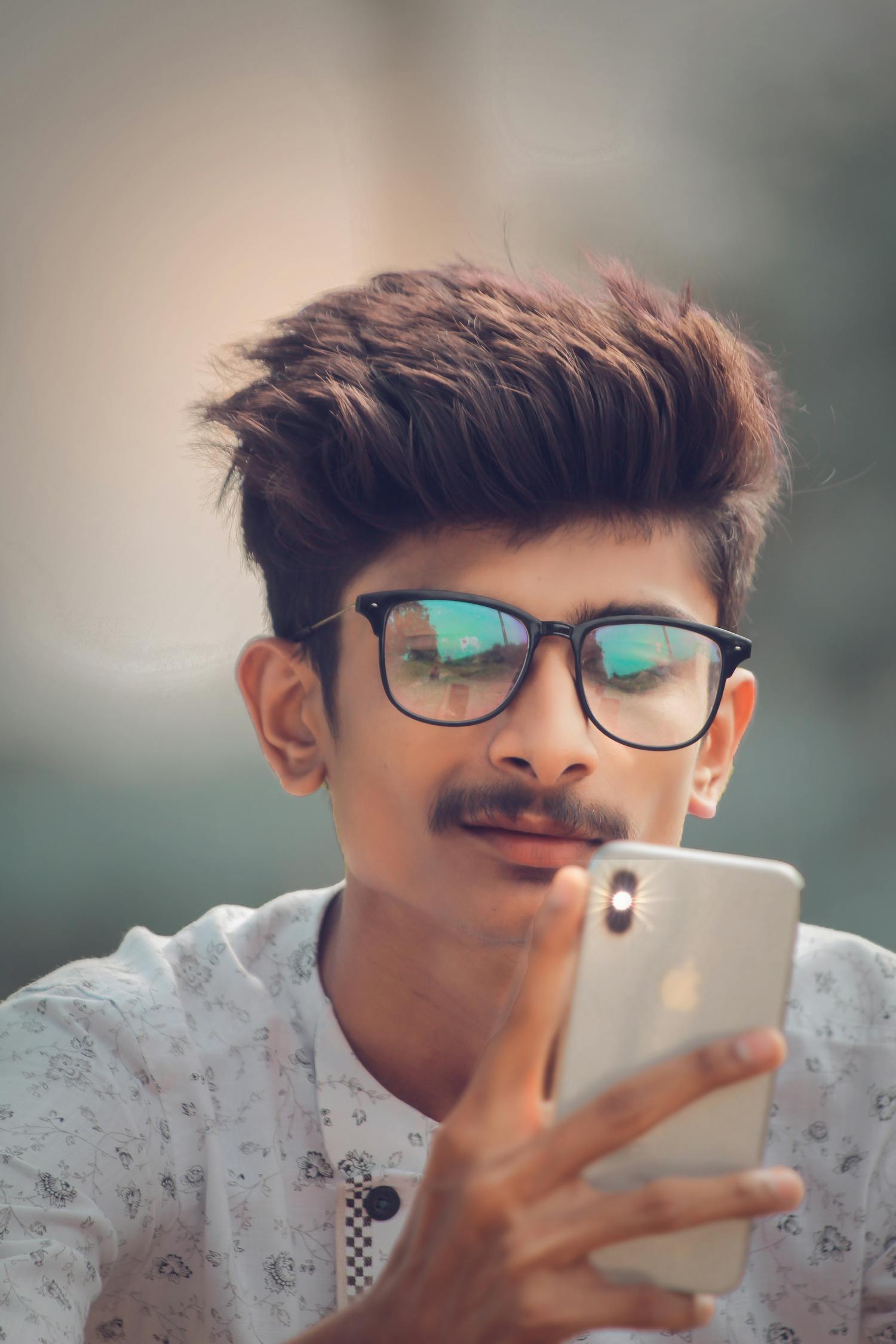 娛樂圈明星的婚姻變遷與個人情感挑戰(zhàn)，聚焦離婚現(xiàn)象