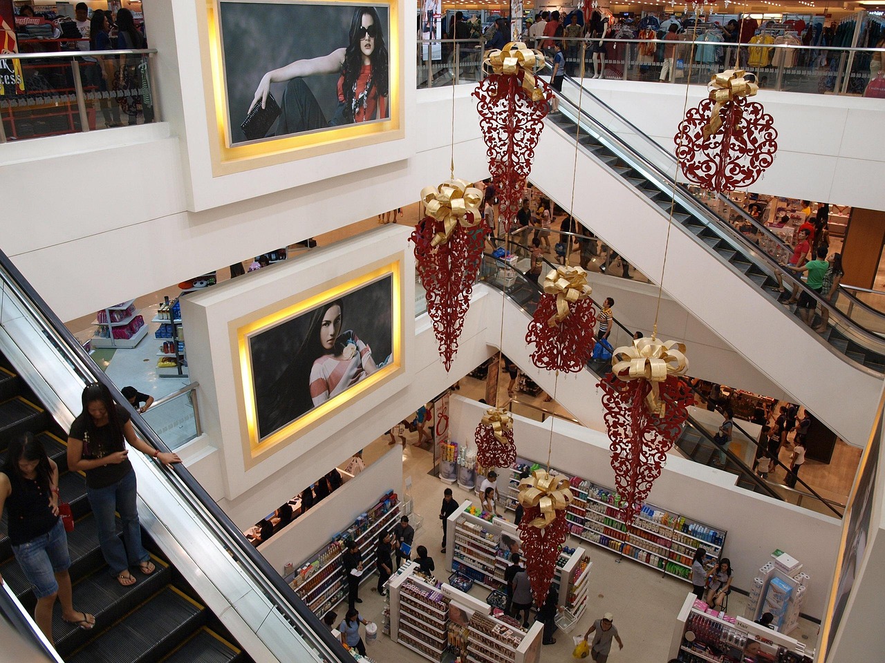 地?cái)傌浥l(fā)新品推薦，打造獨(dú)特時(shí)尚魅力的首選之選