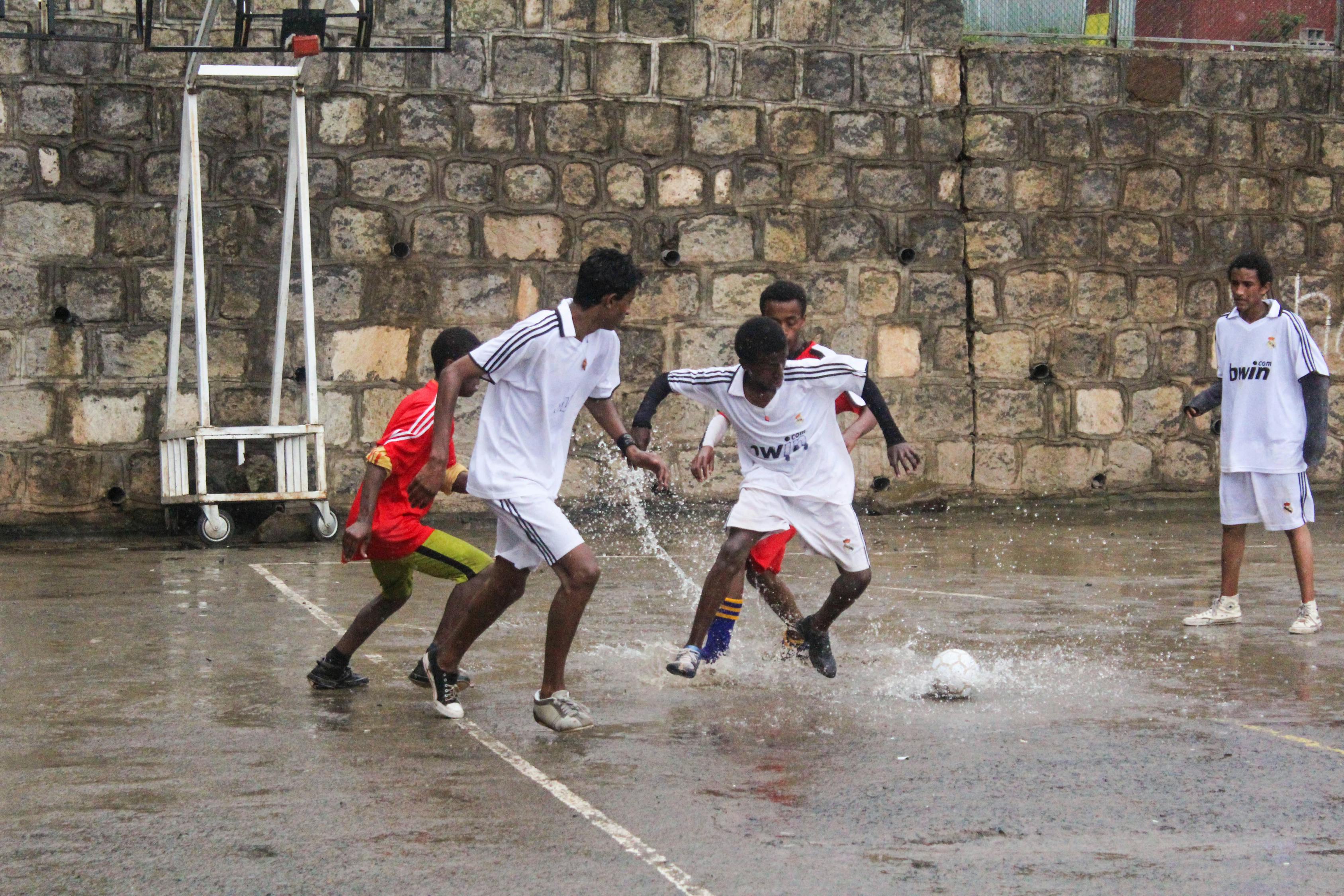 季前賽比賽，預(yù)熱與預(yù)演的激烈碰撞！