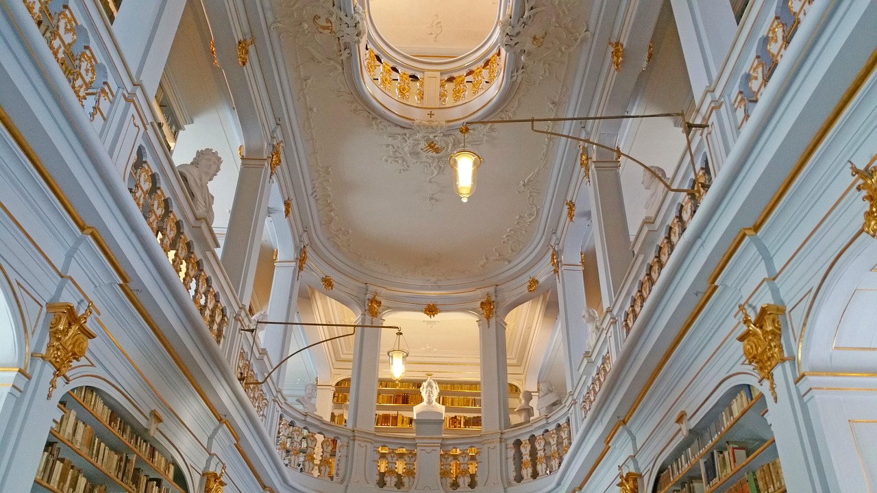 西山居成功上市，開啟未來科技探索之旅