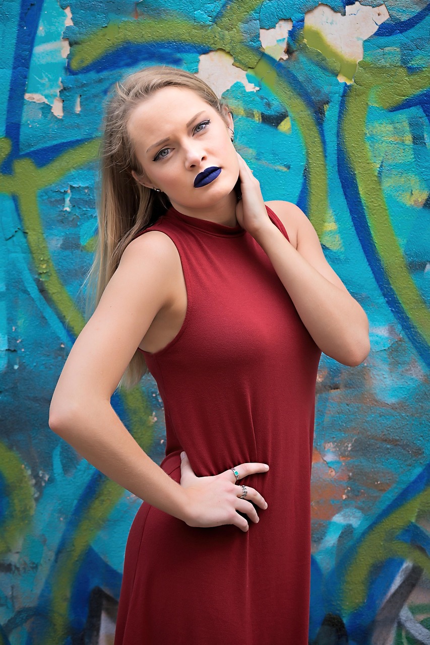 易陽(yáng)女郎精選集,古典魅力的現(xiàn)代詮釋之美