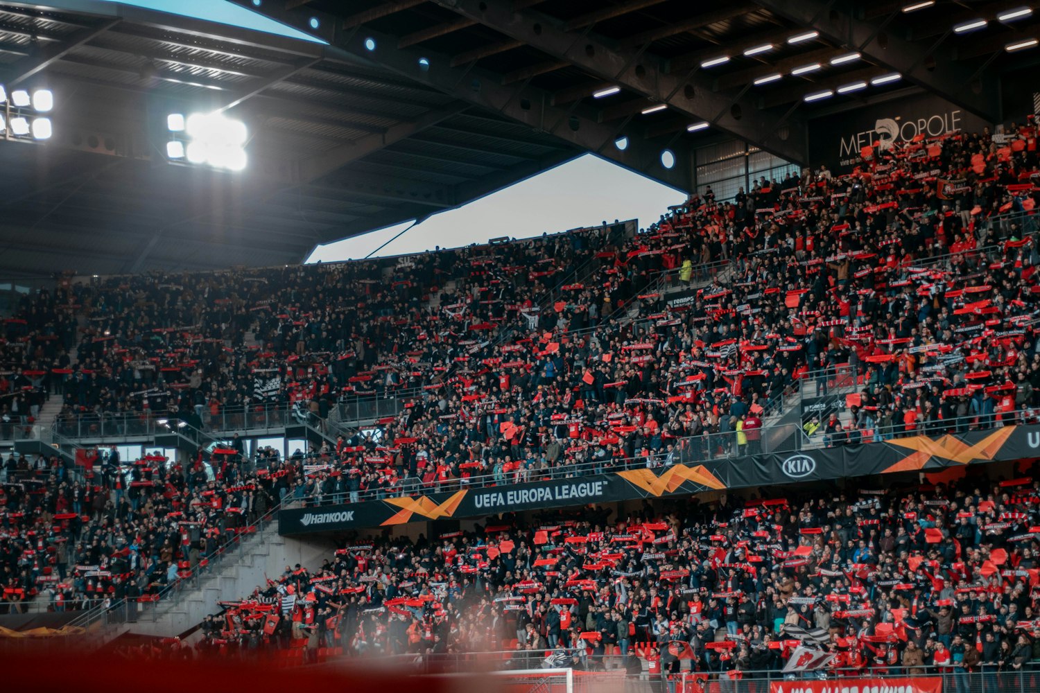 燃燒激情，鼓舞人心——羽毛球比賽加油瞬間