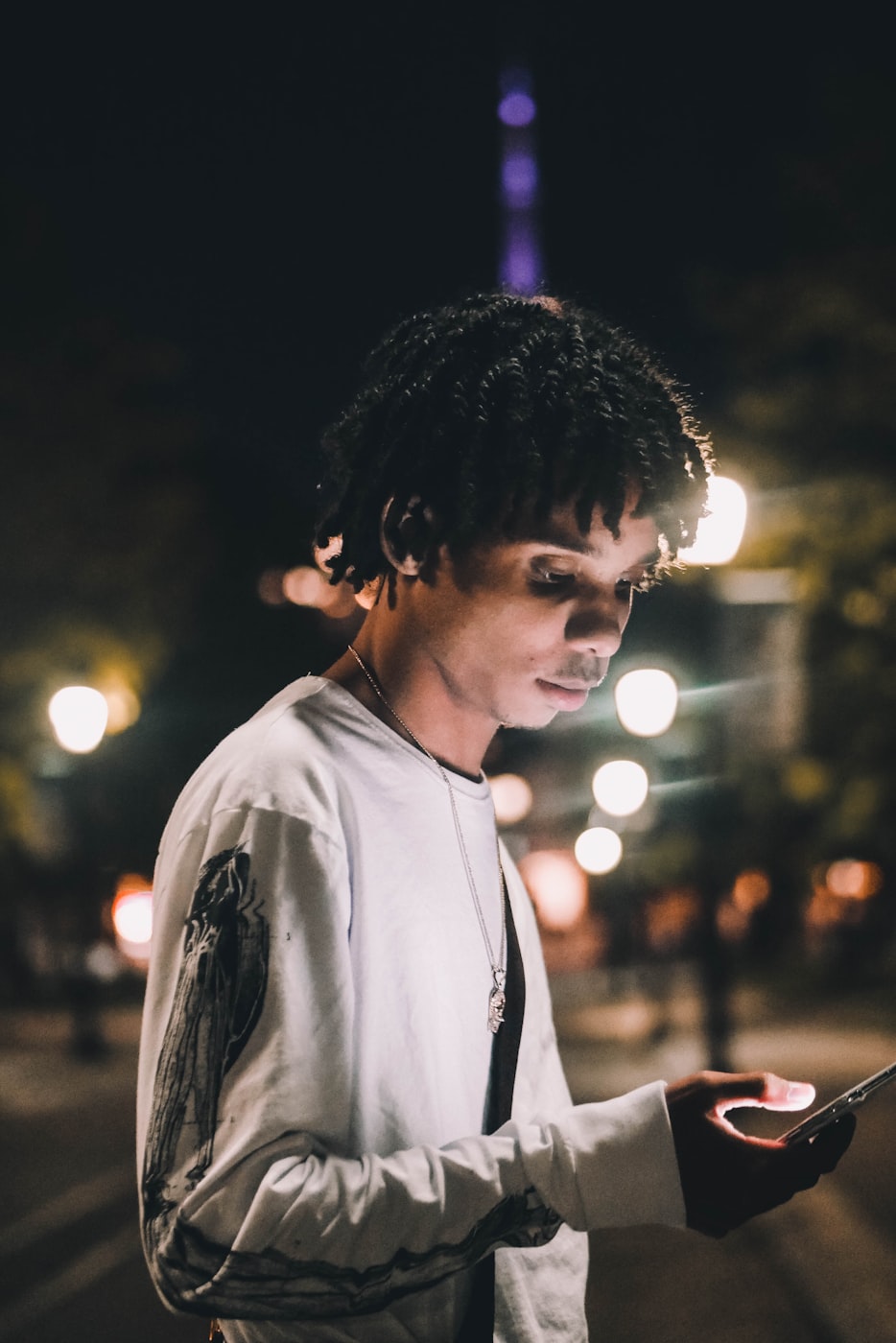 流行明星手機壁紙，獨特展現(xiàn)現(xiàn)代流行文化風(fēng)采