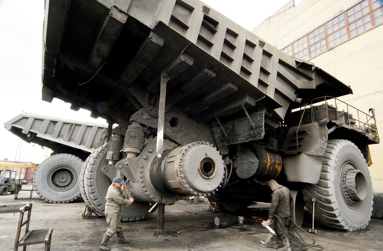 最新款南駿自卸車4110，卓越性能，引領(lǐng)行業(yè)新潮流的首選之選