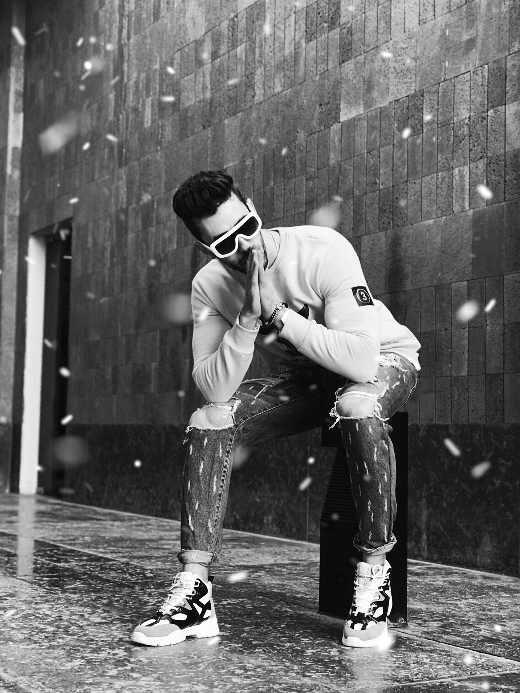 戴假發(fā)的男明星，時(shí)尚潮流中的勇敢嘗試與自我表達(dá)