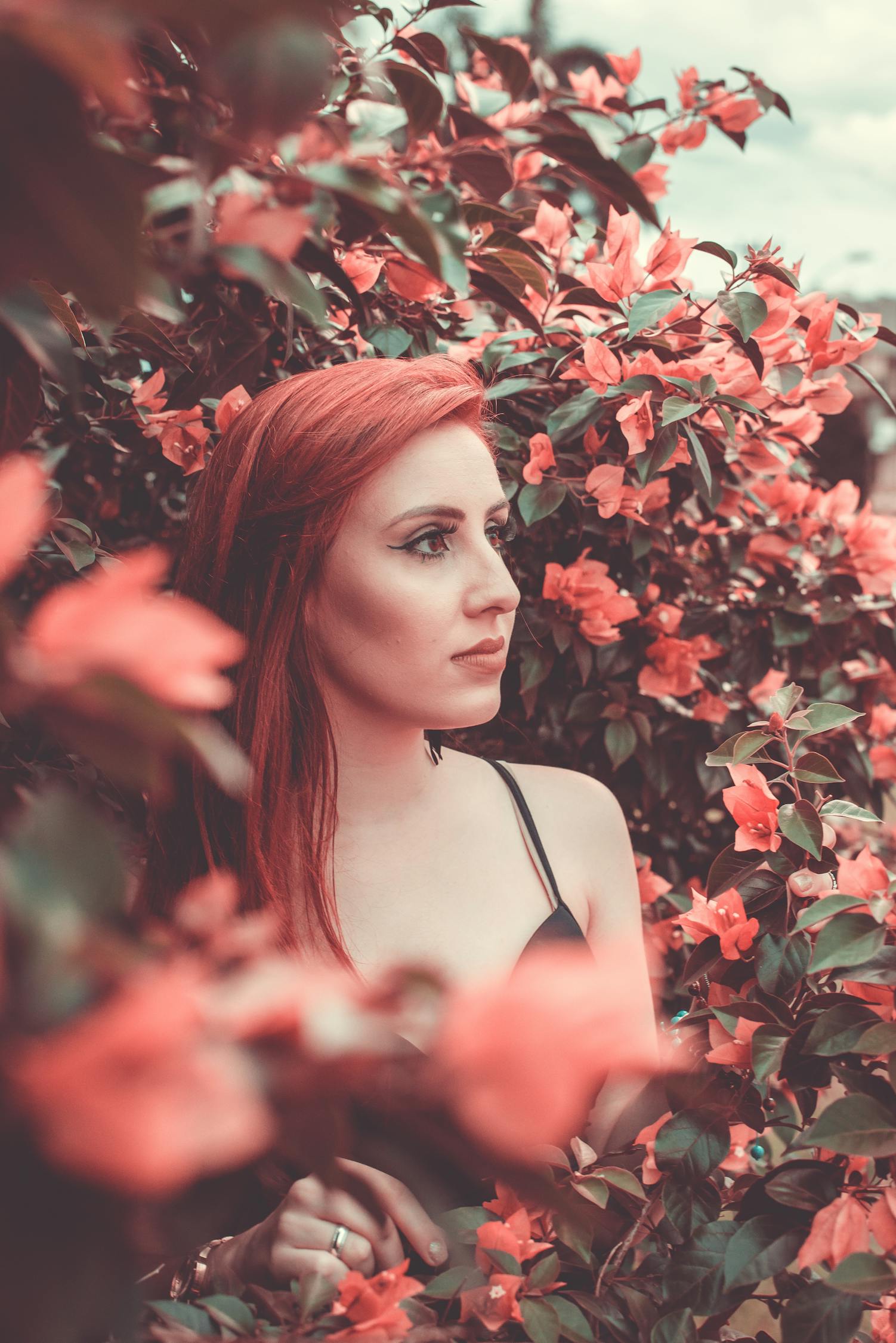 動(dòng)漫人物側(cè)臉圖片的魅力與影響力探究