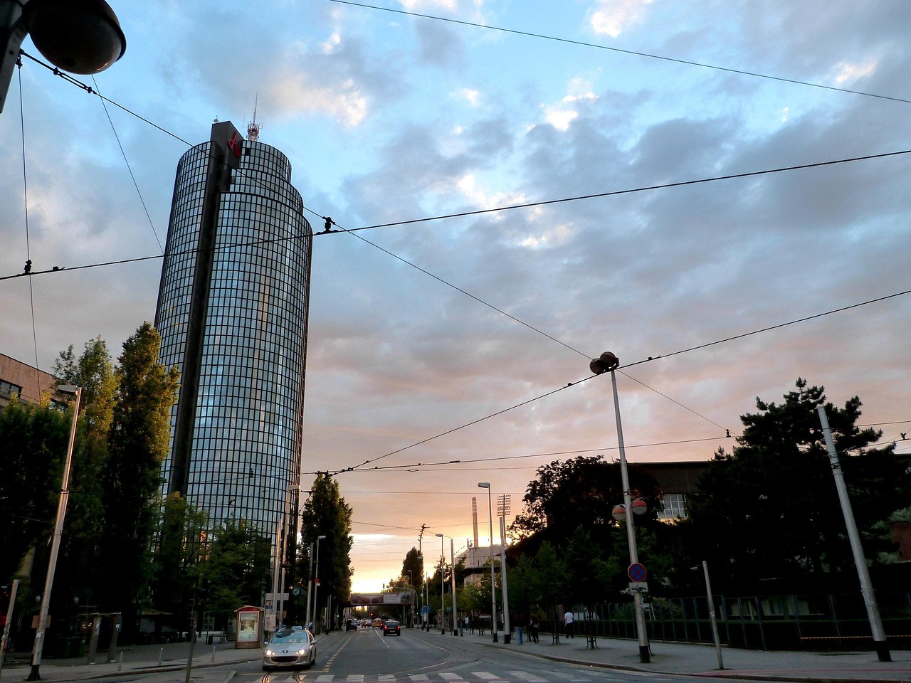 合肥政務(wù)區(qū)寫字樓行情深度剖析與解讀