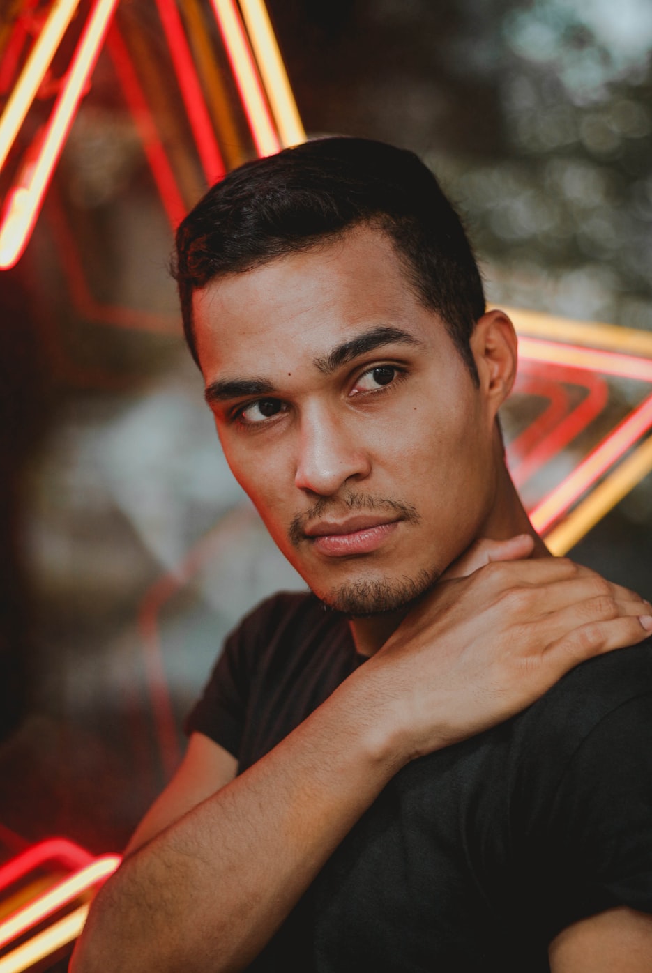 男明星項(xiàng)鏈,引領(lǐng)時(shí)尚潮流的新寵兒