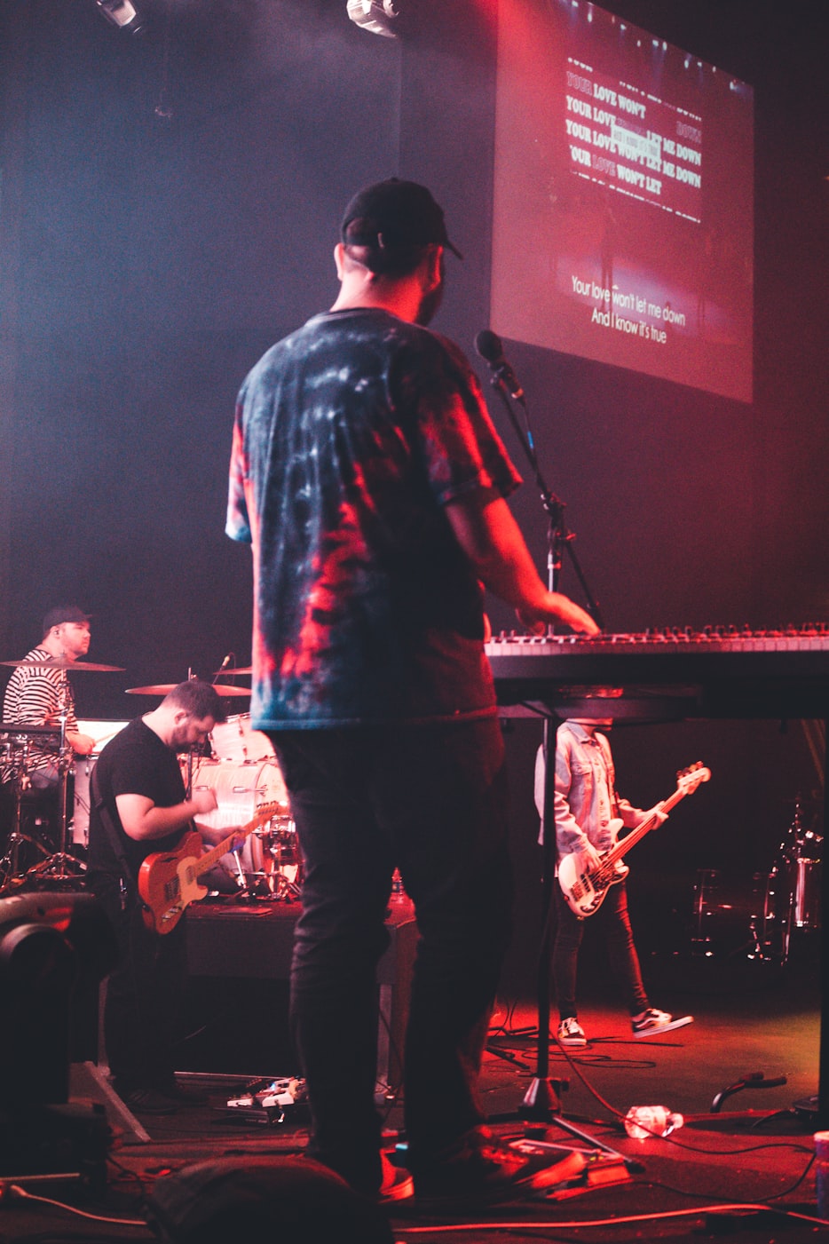 鳳凰傳奇最新歌曲,續(xù)寫(xiě)音樂(lè)傳奇的篇章